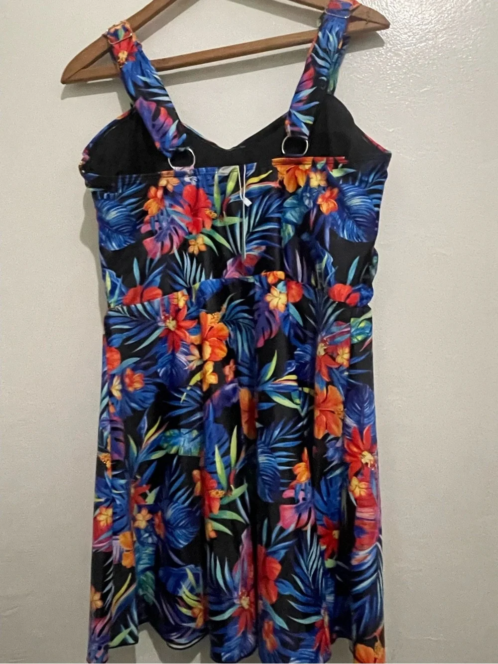 Aqua Eve Women’s Plus Sz 18W  2-pc  Swim Dress with Shorts Floral Print NWT